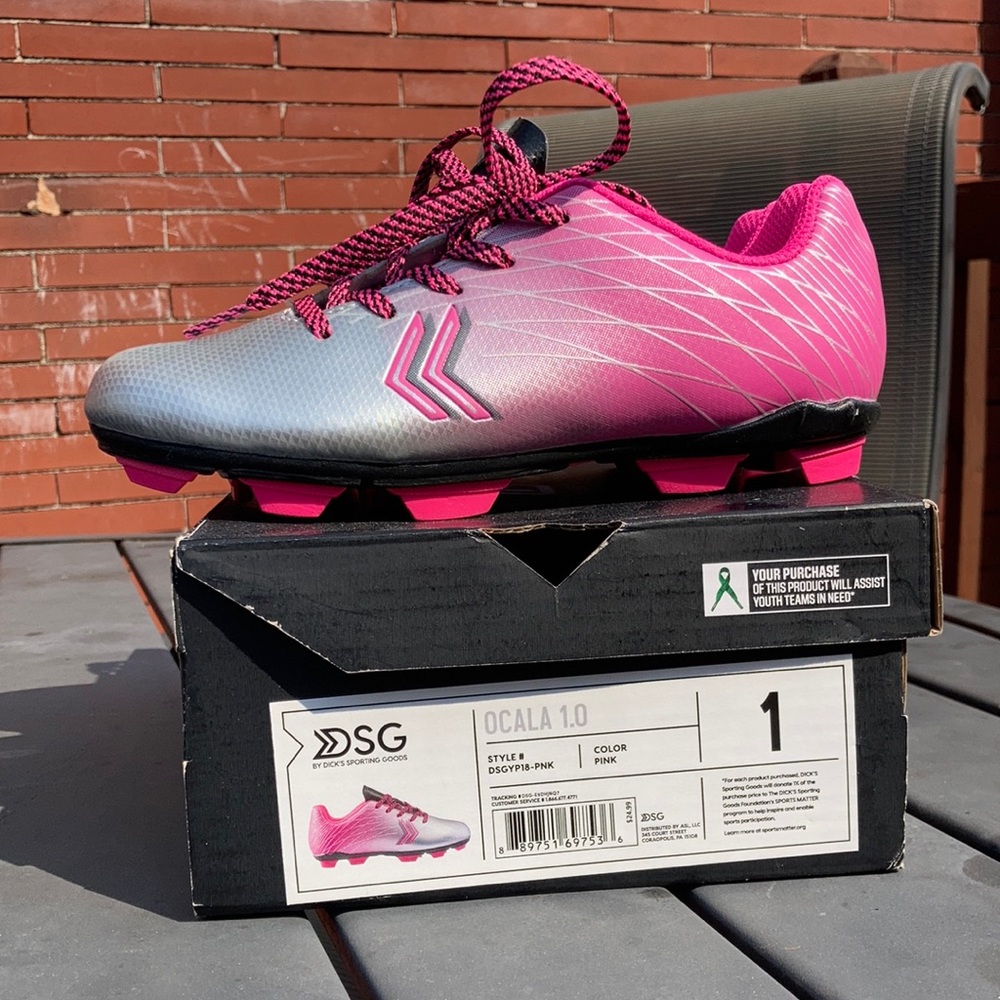 DSG Ocala 1.0 pink soccer cleats girls size 1